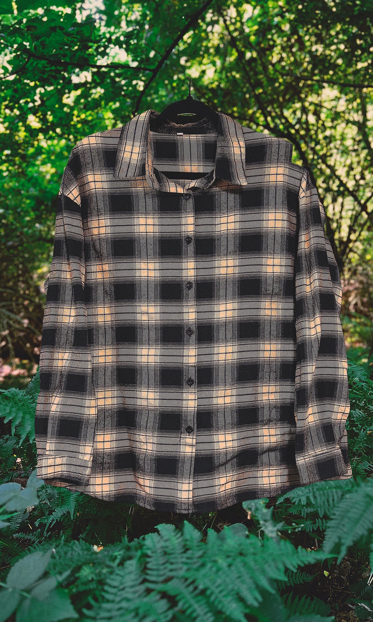 OOAK - XL - UNISEX IVORY BLACK SWORDS FLANNEL