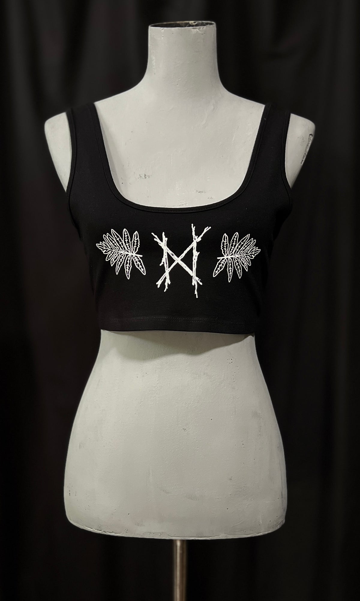 OOAK - S - BLACK SENSITIVE FERN DAGAZ TANK CROP