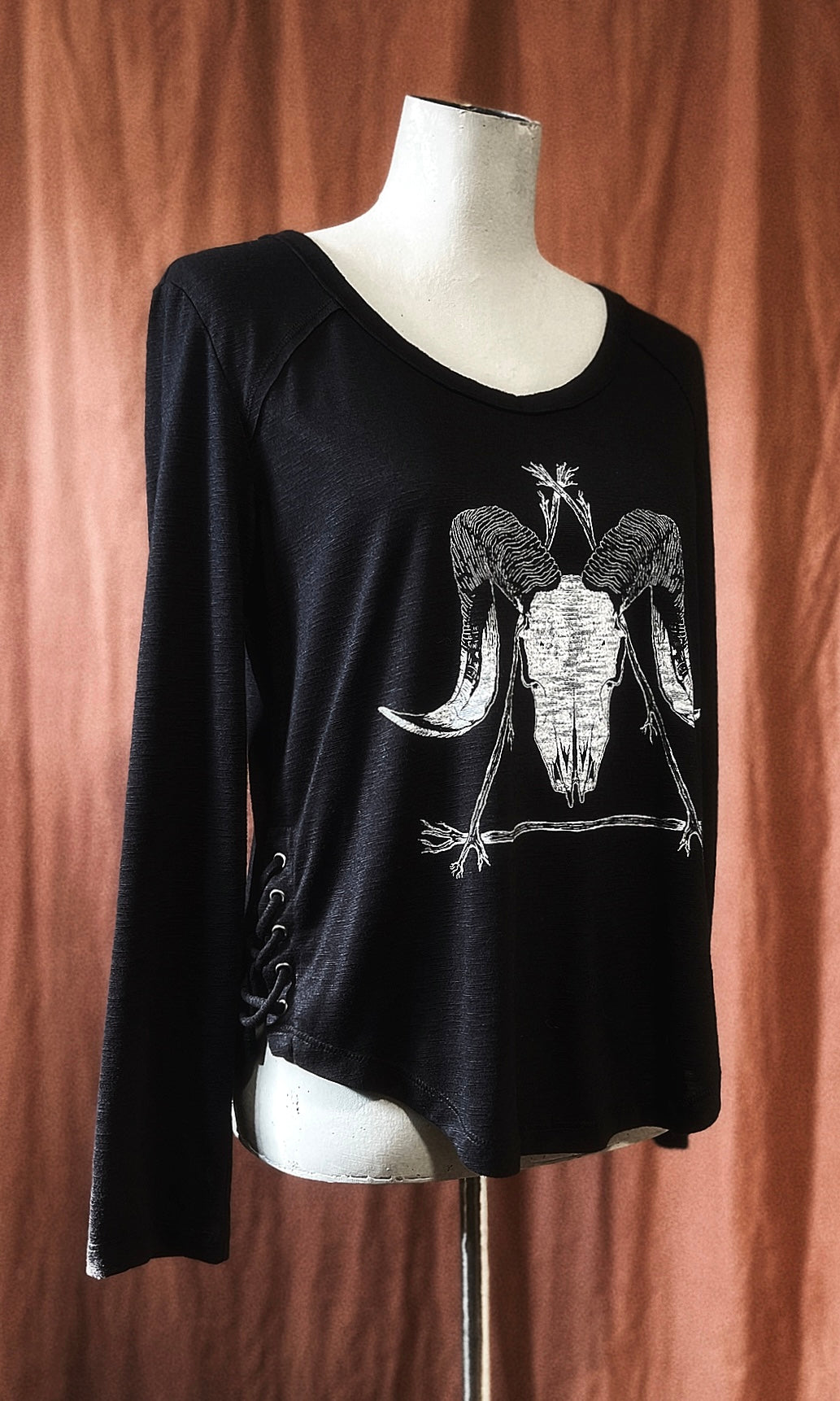 OOAK M/L RAM SKULL SIDE LACEUP LONGSLEEVE