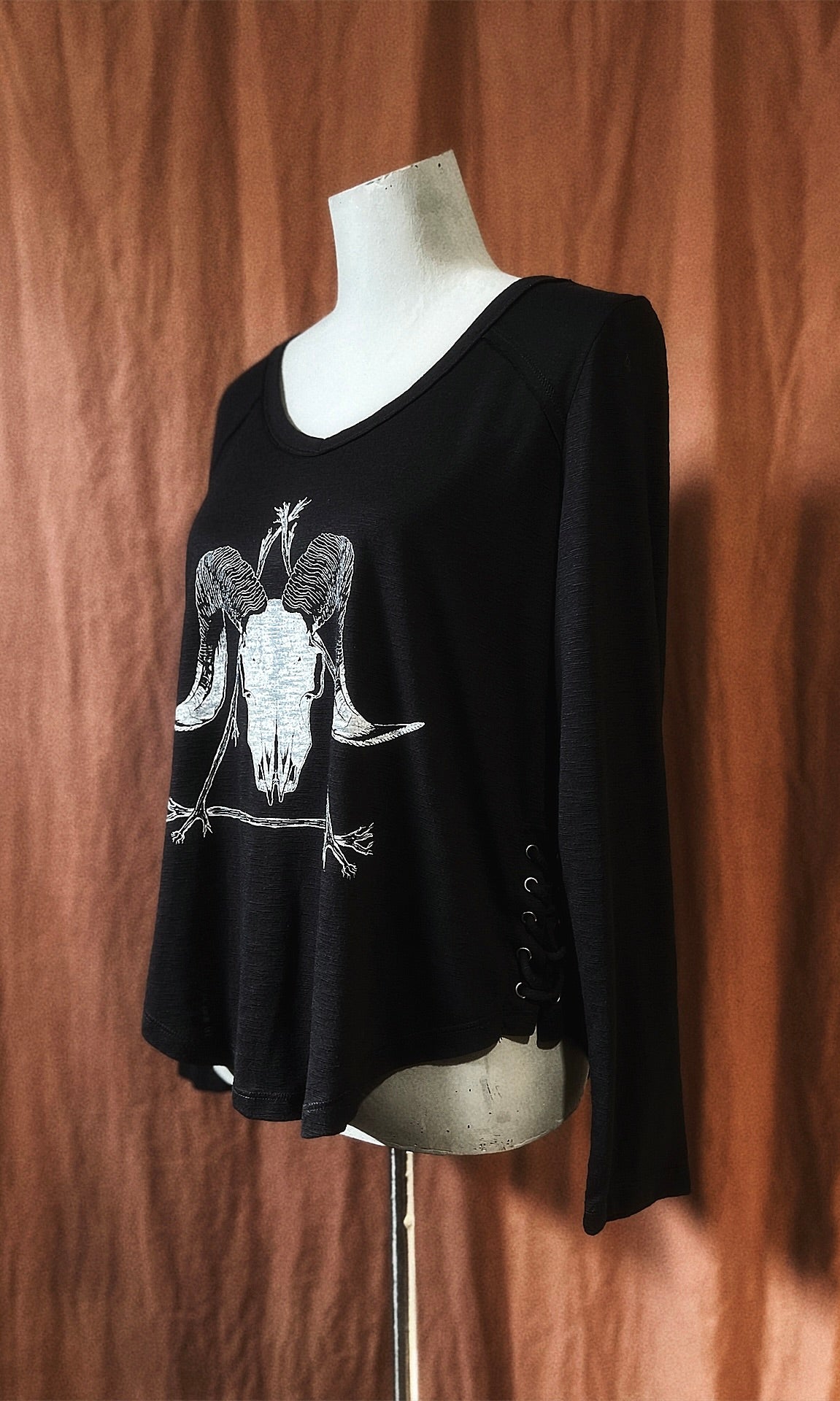 OOAK M/L RAM SKULL SIDE LACEUP LONGSLEEVE