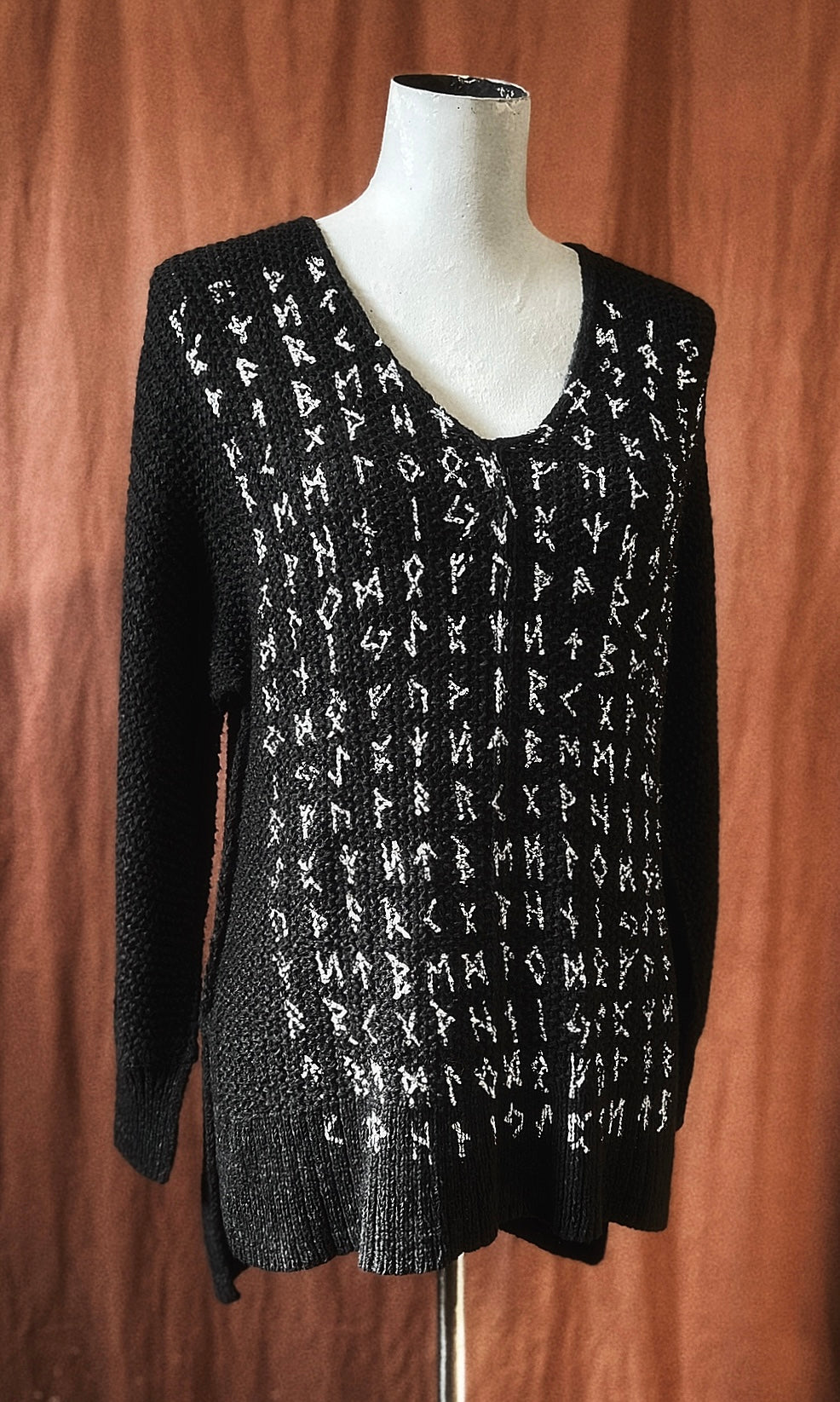 OOAK L RUNIC SLUB KNIT SWEATER