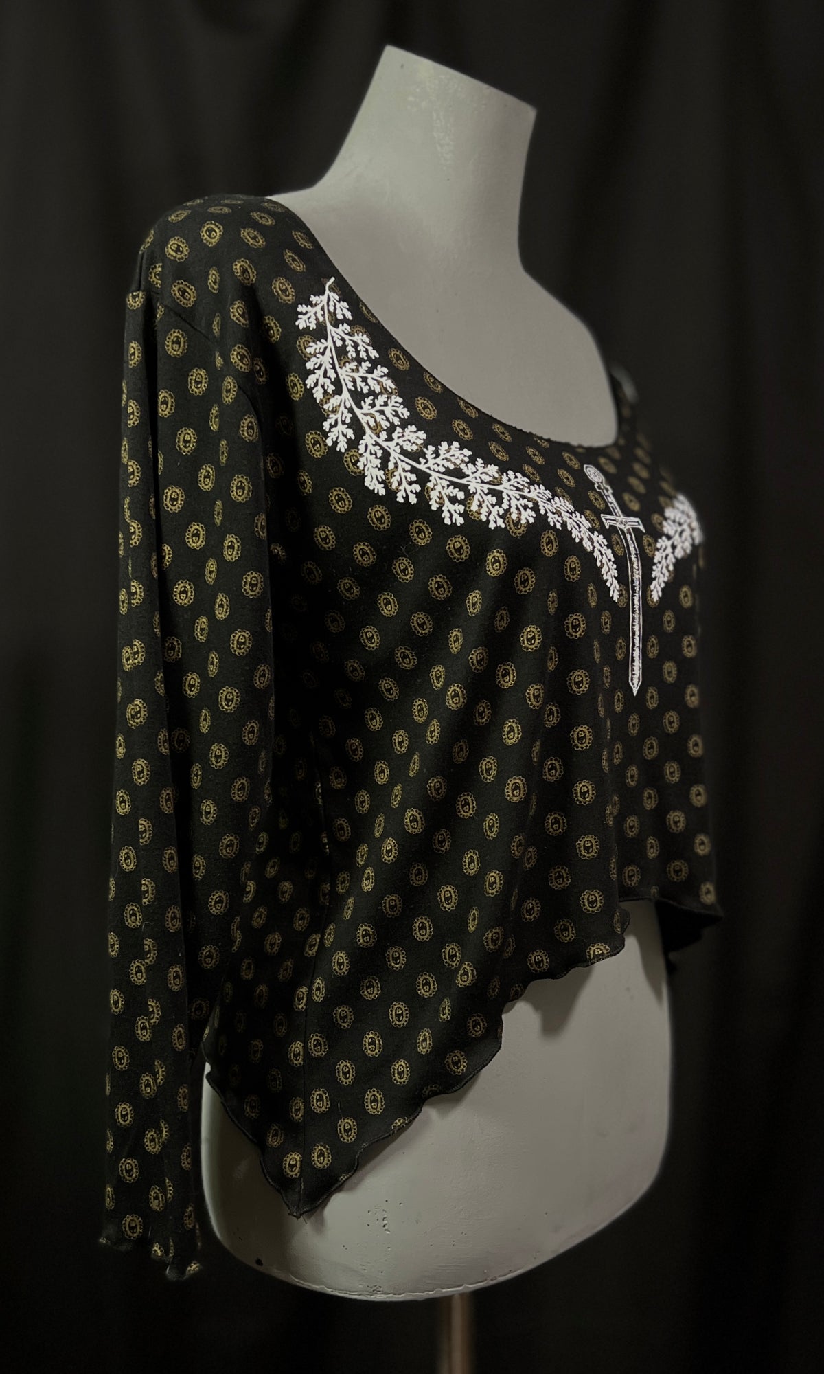 OOAK - L - SWORDS + YARROW LONGSLEEVE