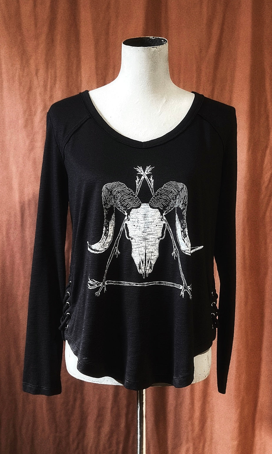 OOAK M/L RAM SKULL SIDE LACEUP LONGSLEEVE
