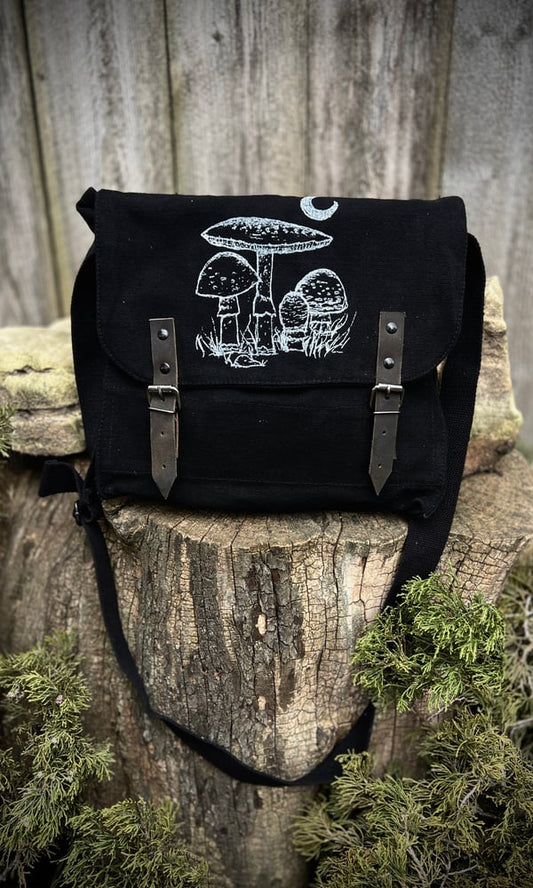 AMANITA MOON CROSSBODY BAG