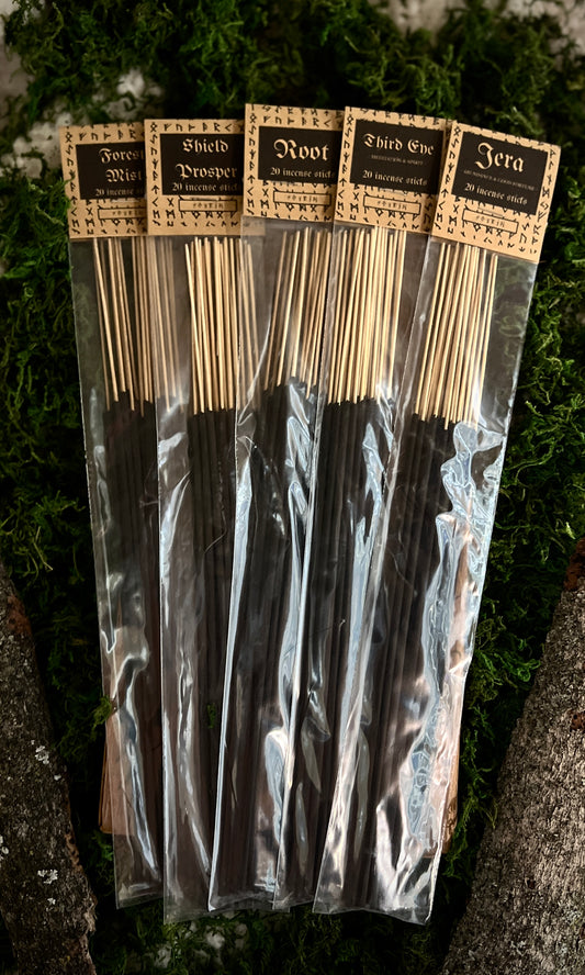 20 HAND MADE ESSENTIAL OIL INCENSE STICKS - CHOICE OF SCENT
