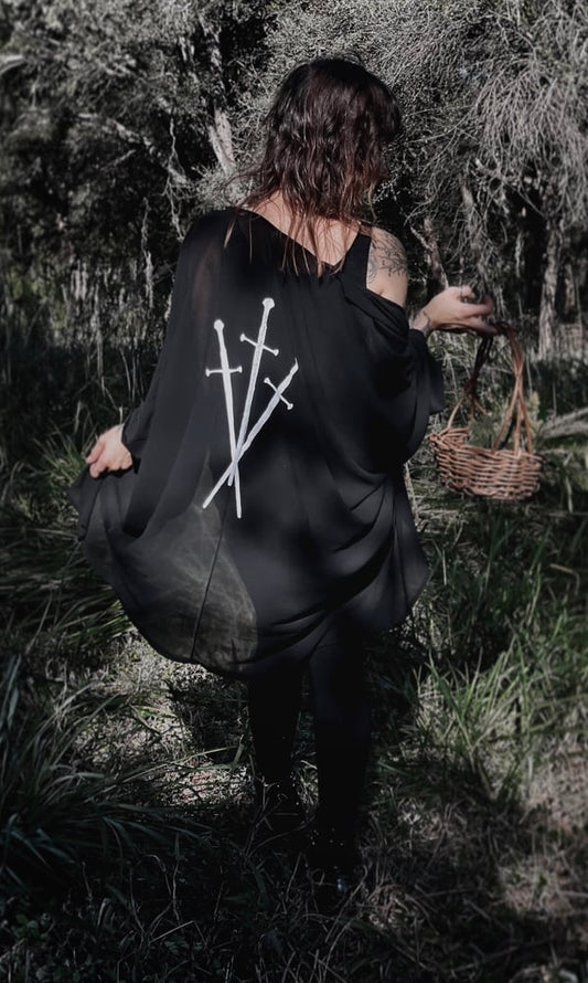 MTO THREE OF SWORDS KIMONO