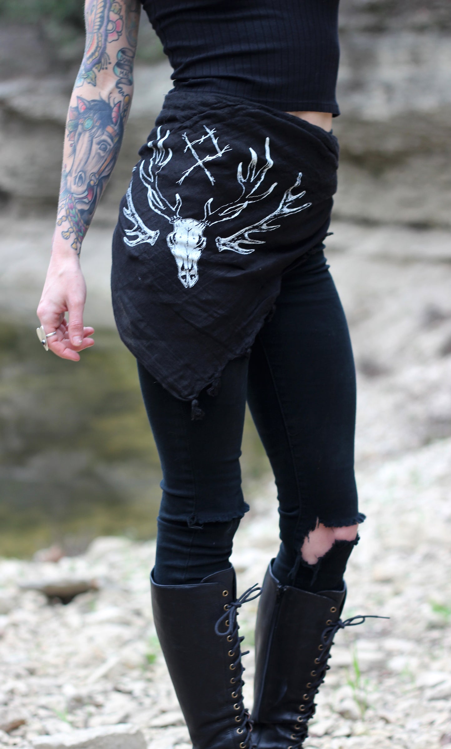 ELK SKULL SCARF